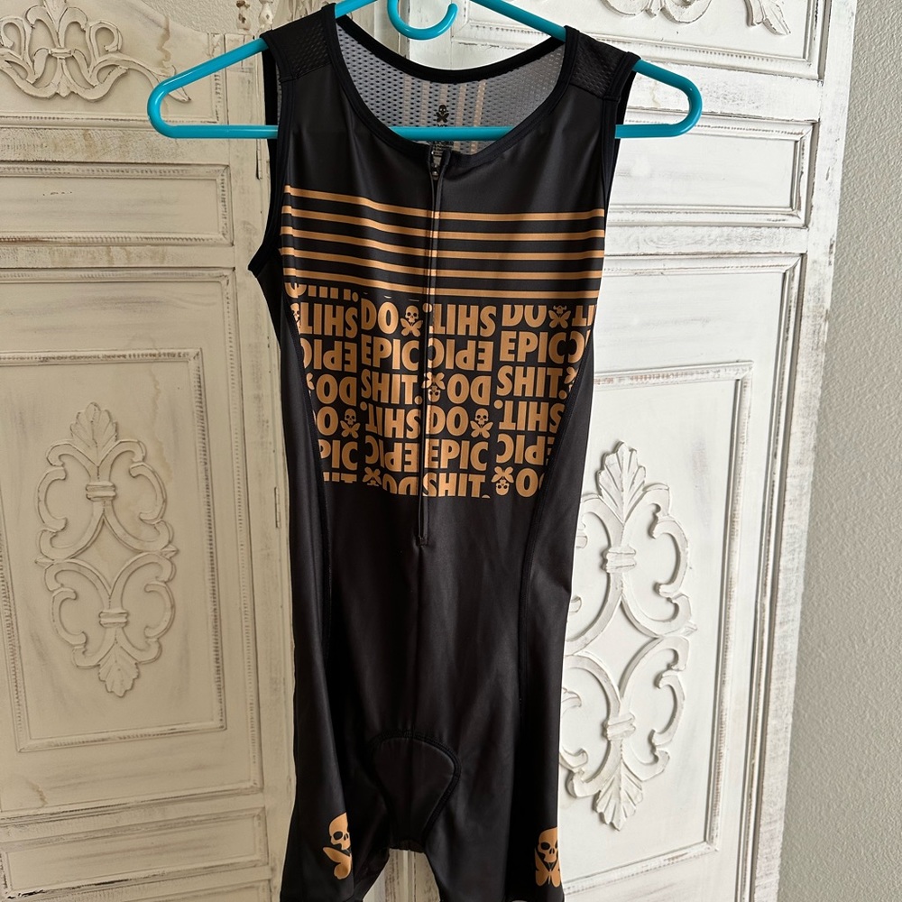 Betty Designs DES tri suit XS